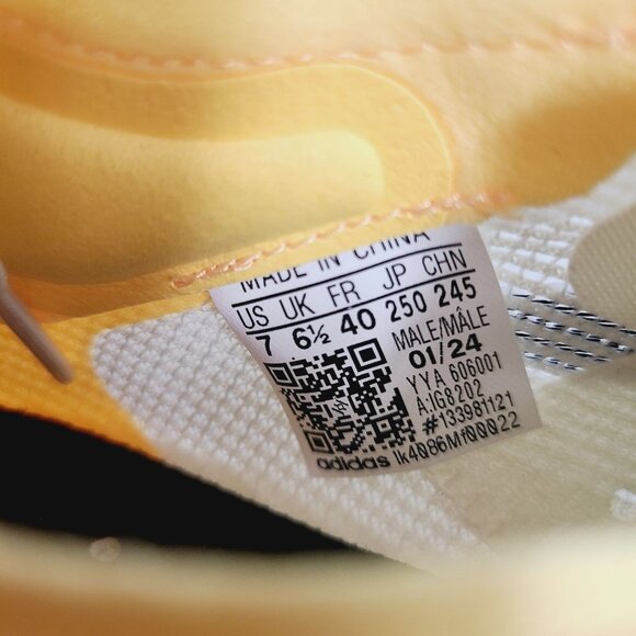 NEW Adidas Adizero Takumi Sen Running Shoes IG8202 Size 7 Cream